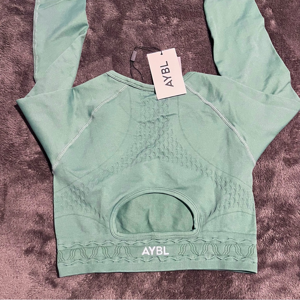Abyl Long Sleeve Open Back Top